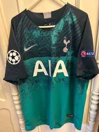 Image 7 of Tottenham Hotspur “LUCAS 27” 2018/19 Third Shirt + patches, Large