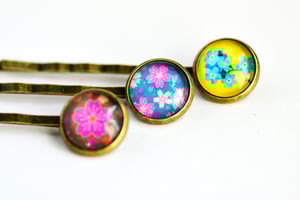 Image of Barrette cheveux illustration sous verre fleur