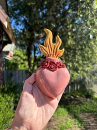 Mini floral neck sacred heart