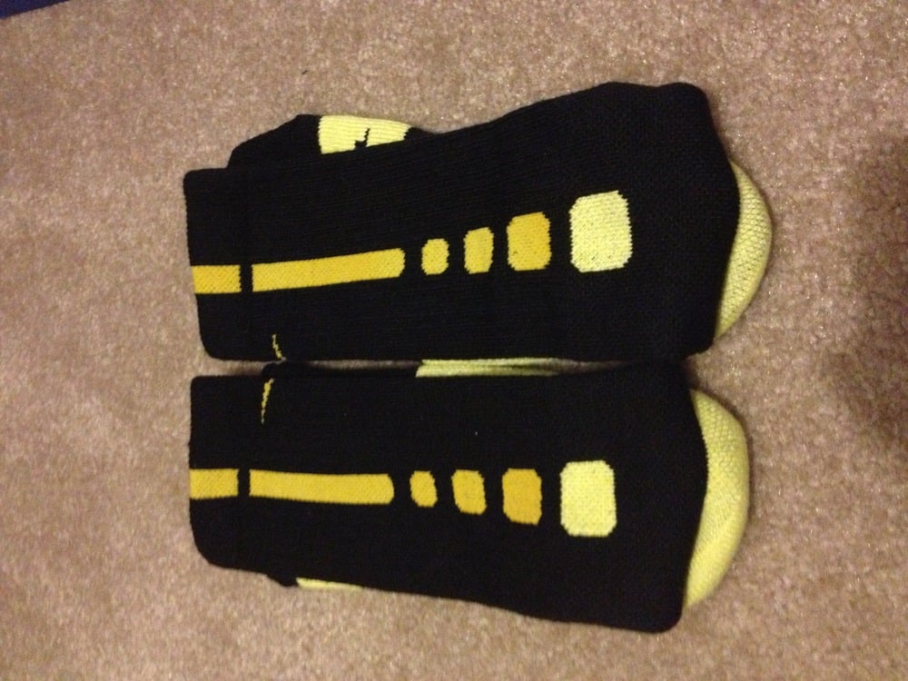Black and yellow nike socks Clearance