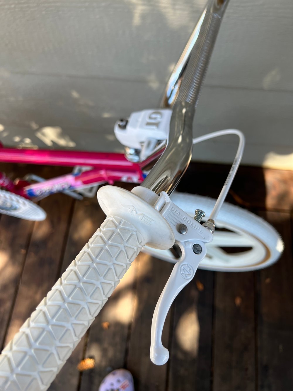 Magenta 1987 GT performer