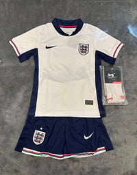 Image 2 of England kit white