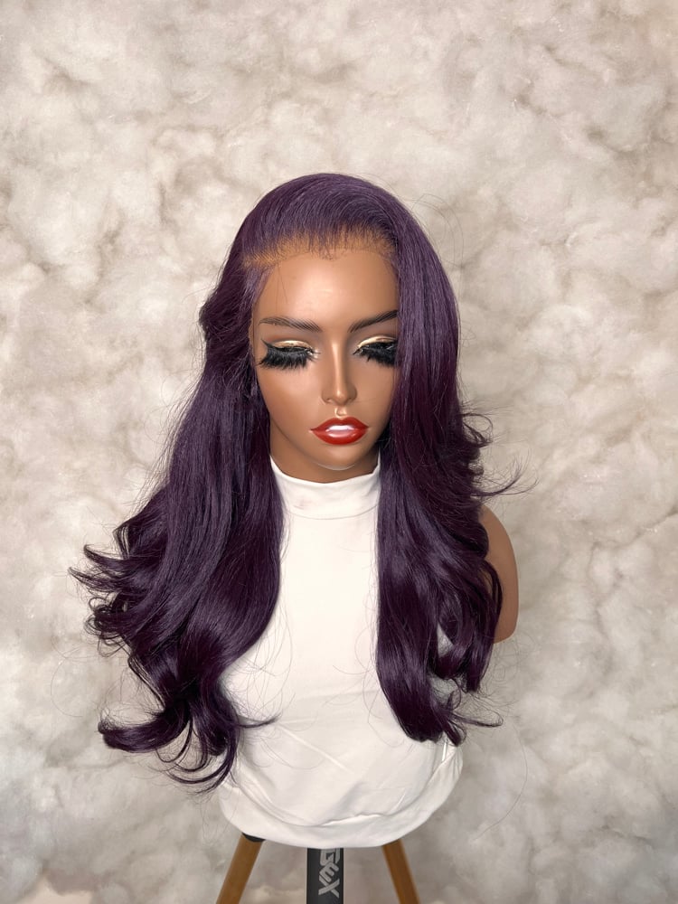 Image of Outre HD Lace Frontal Wig Perfect Hairline Glueless  13X6 True Frontal Peak 708