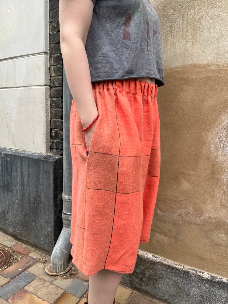 Image of Oversize shorts orange (xs-xxl)