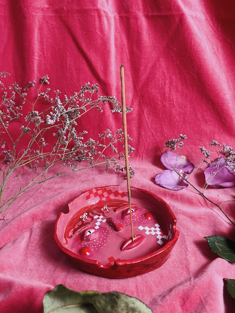 Image of CHARACTER ashtray