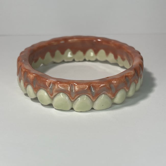 Teeth Bracelet F - 7.50 in Inner Circumference