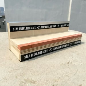 Image of Fingerboard Box 2
