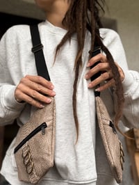 Image 3 of “TERRA” Holsterbag beige