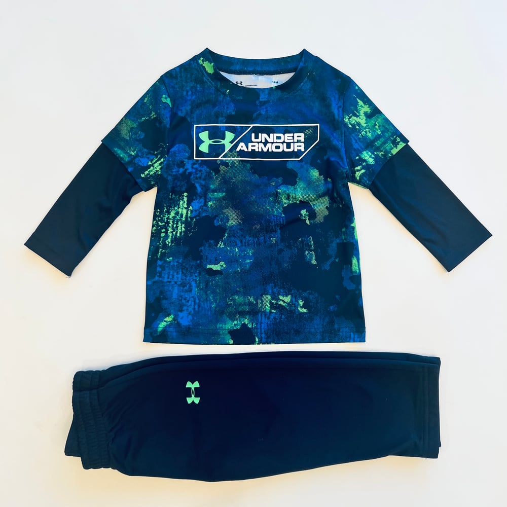 Image of UNDER ARMOR TRACKSUIT size 18M
