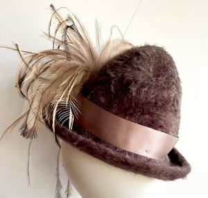 Image of Taupe felt hat 