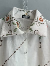 Image 2 of Orange flower shirt (s/m)