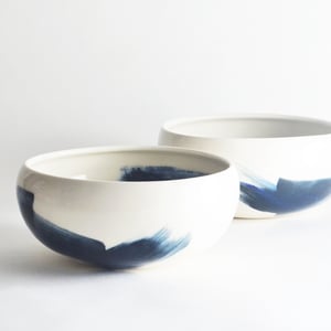Image of indigo serving bowl