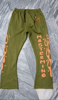 Image 4 of Mastermind Flame Flare Sweat 