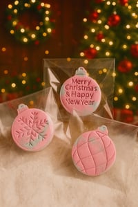 Image 1 of Pliable cleansing soap