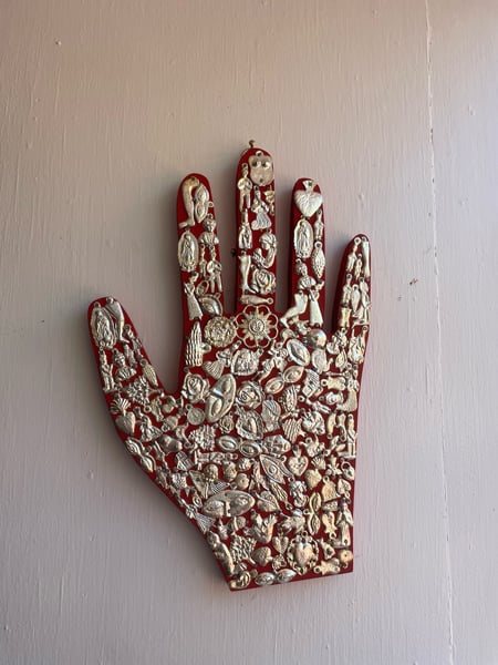 Image of Large Milagro hand red 