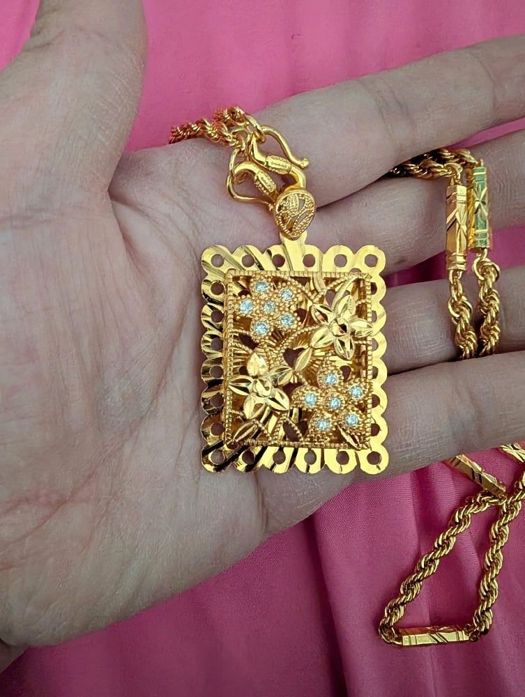 Image of Empress in Bloom - 24K Necklace