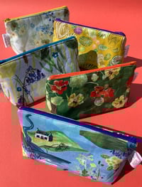 Image 4 of Seashell Cosmetic Bag