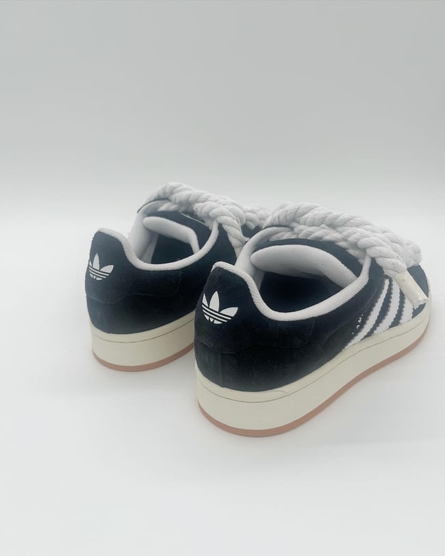 ‘BLACKNWHITE’ CAMPUS 00’s