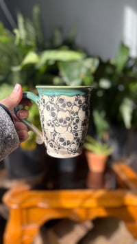Image 1 of Skull mug 16