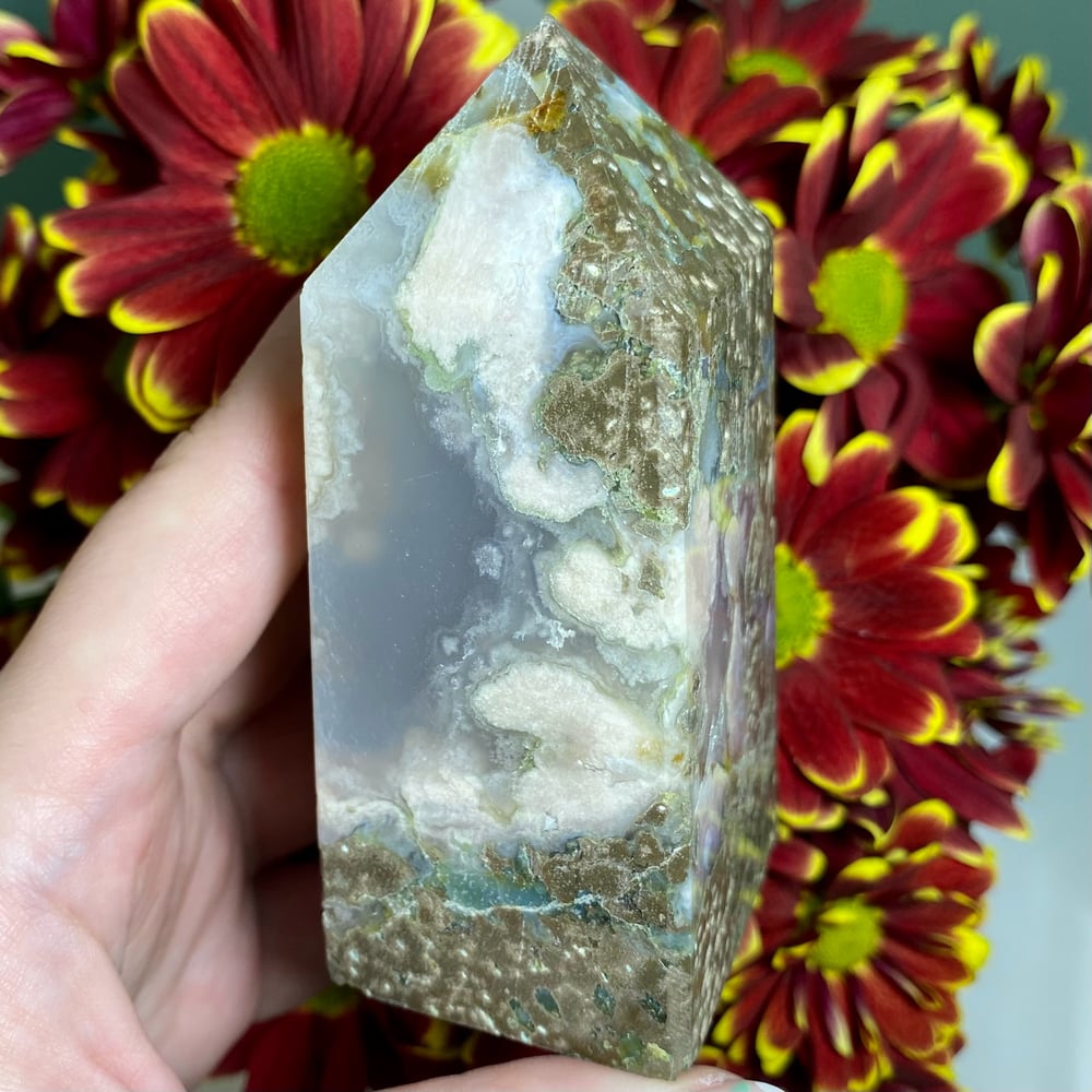 Image of Flower Agate Tower (with druzy)