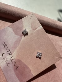 Image 2 of Little Flower earring 小花锆石耳钉