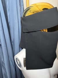 Image 2 of NO PINCH 10in FLAP 