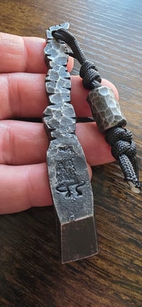 Image 2 of 80crv2 custom prybar with "Rock Grind" Hammerforge bead