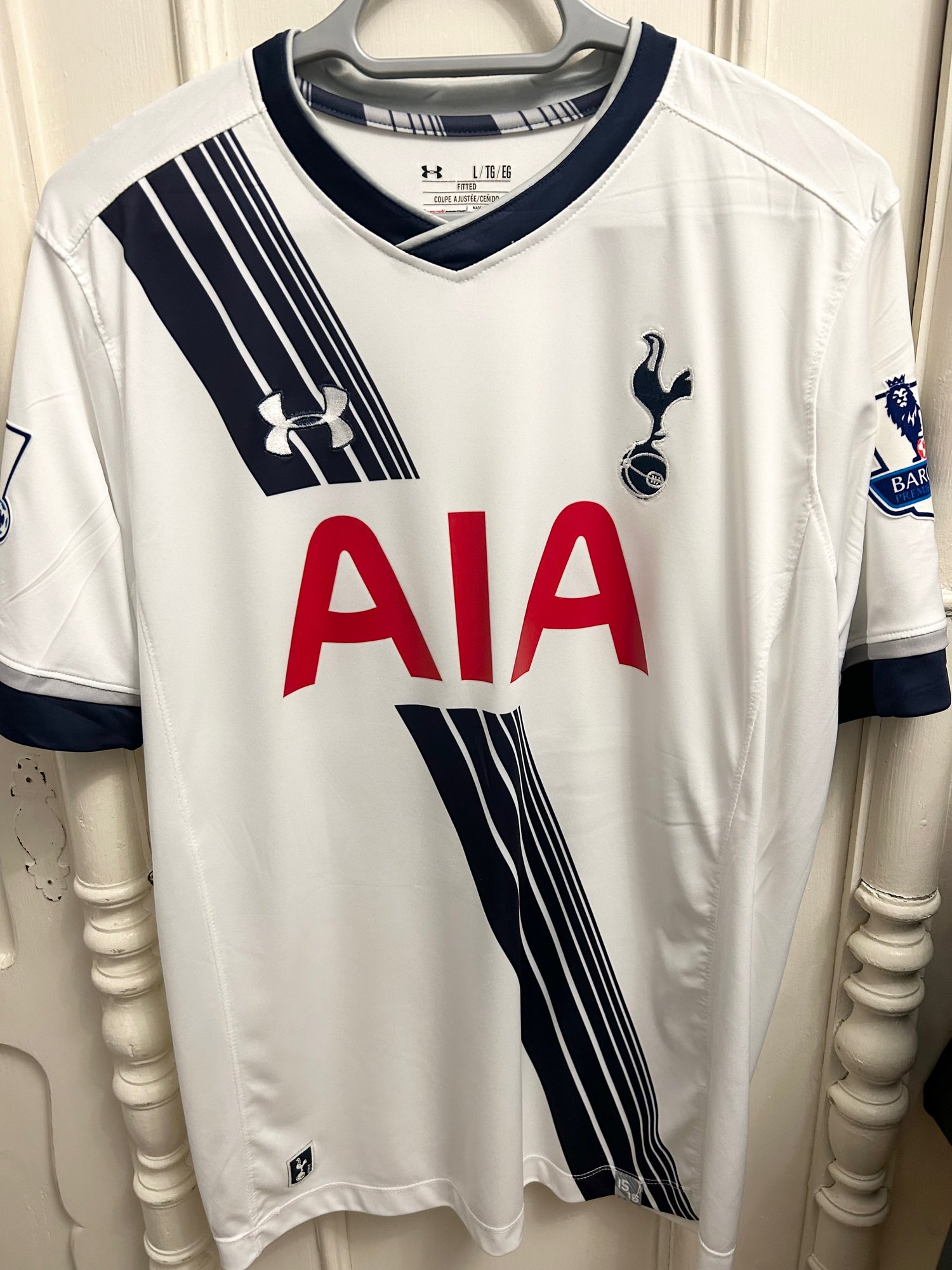 Image of Tottenham Hotspur “KANE 10” 2015/16 Home Shirt + patches (L)