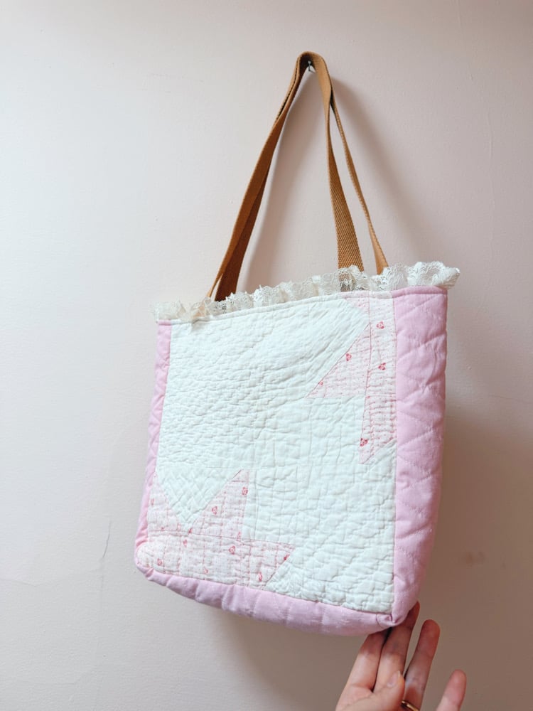 Image of Quilt Tote Bag — Baby Pink Sawtooth