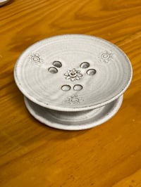Image 1 of Flower debossed Soap Dish