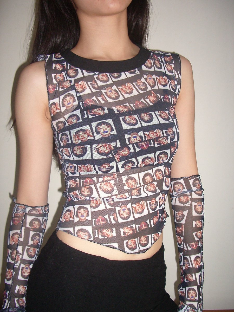 Image of TWO-FACED TOP