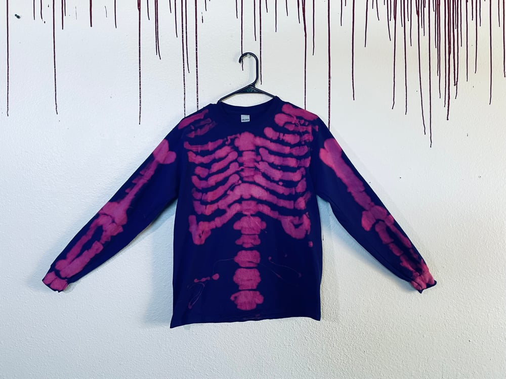 Purple skeleton tee PREORDER 