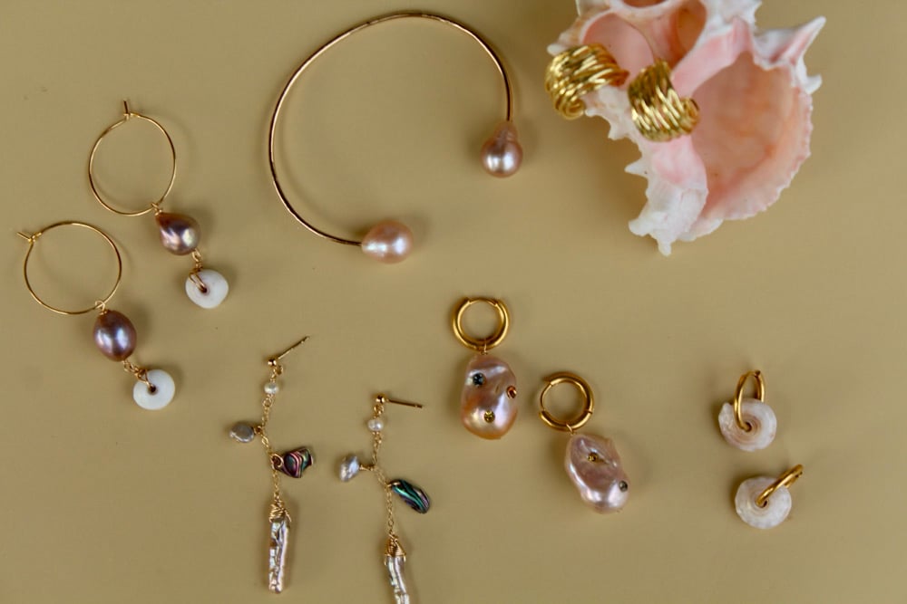 Image of Pink edison pearl cuff