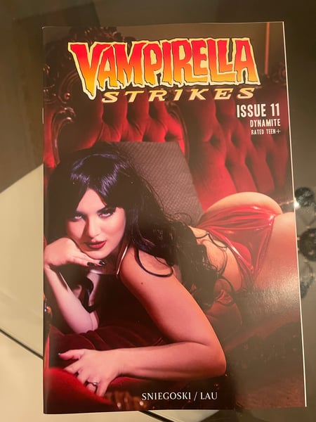 Image of VAMPIRELLA COVER COMIC