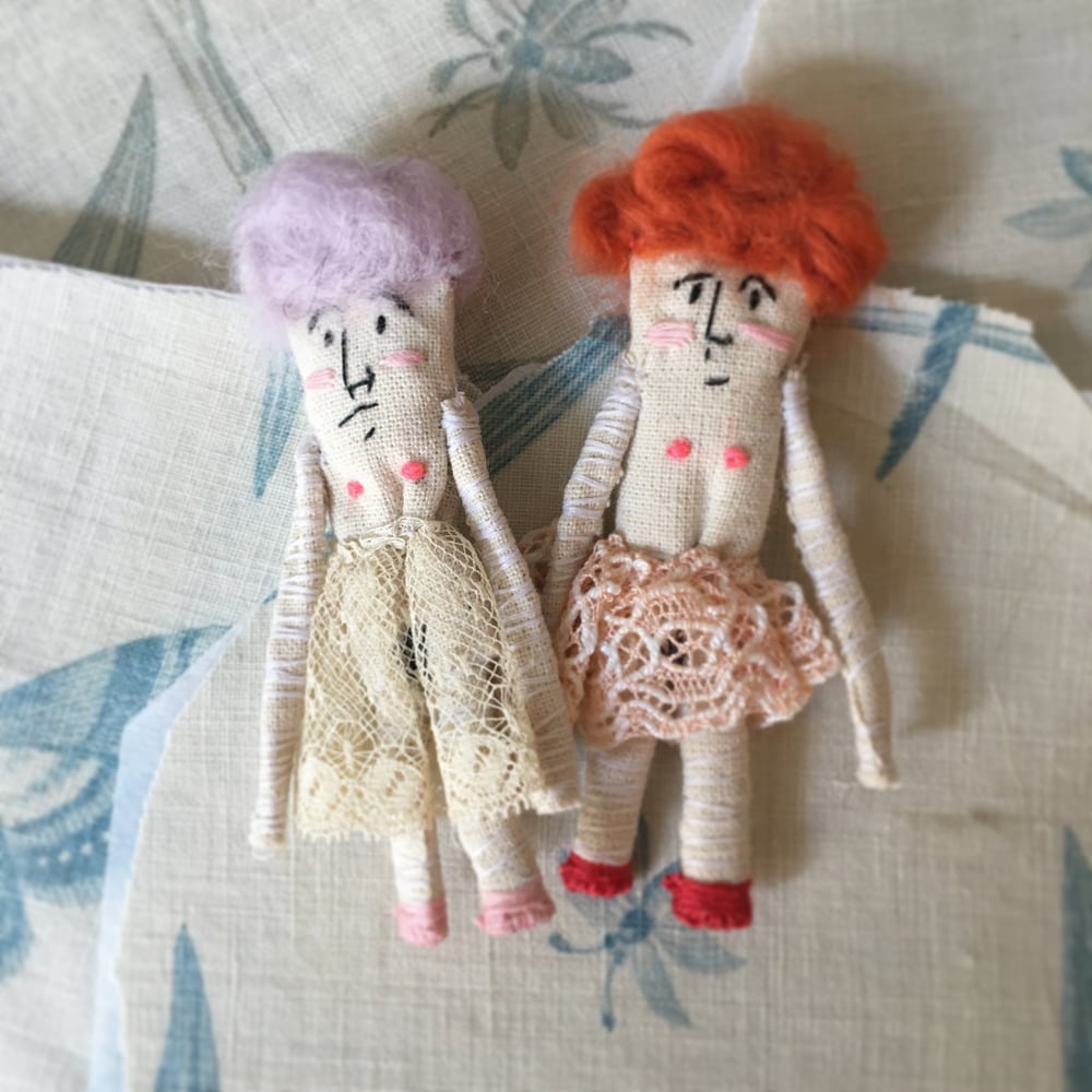 Image of Broche "Little Doll"