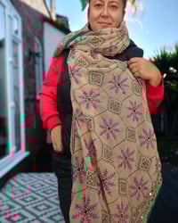 Image 4 of Thassos scarf -Cream with jade green trim