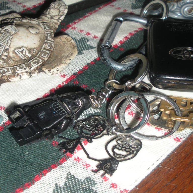 the derp keychain Image 4