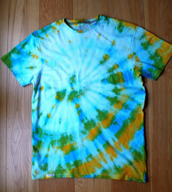 Image of Blue/Green/Orange Short Sleeve Tie Dye