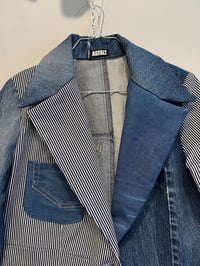 Image 2 of Slim blazerjakke i jeans og striber (m/l)