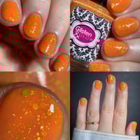 Image 4 of Glisten & Glow Kiss Me I'm Irish