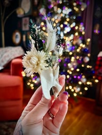 Image 4 of Bonequets