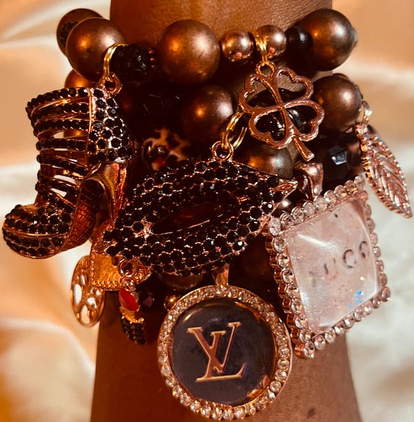 Image of Bronze and black stacked