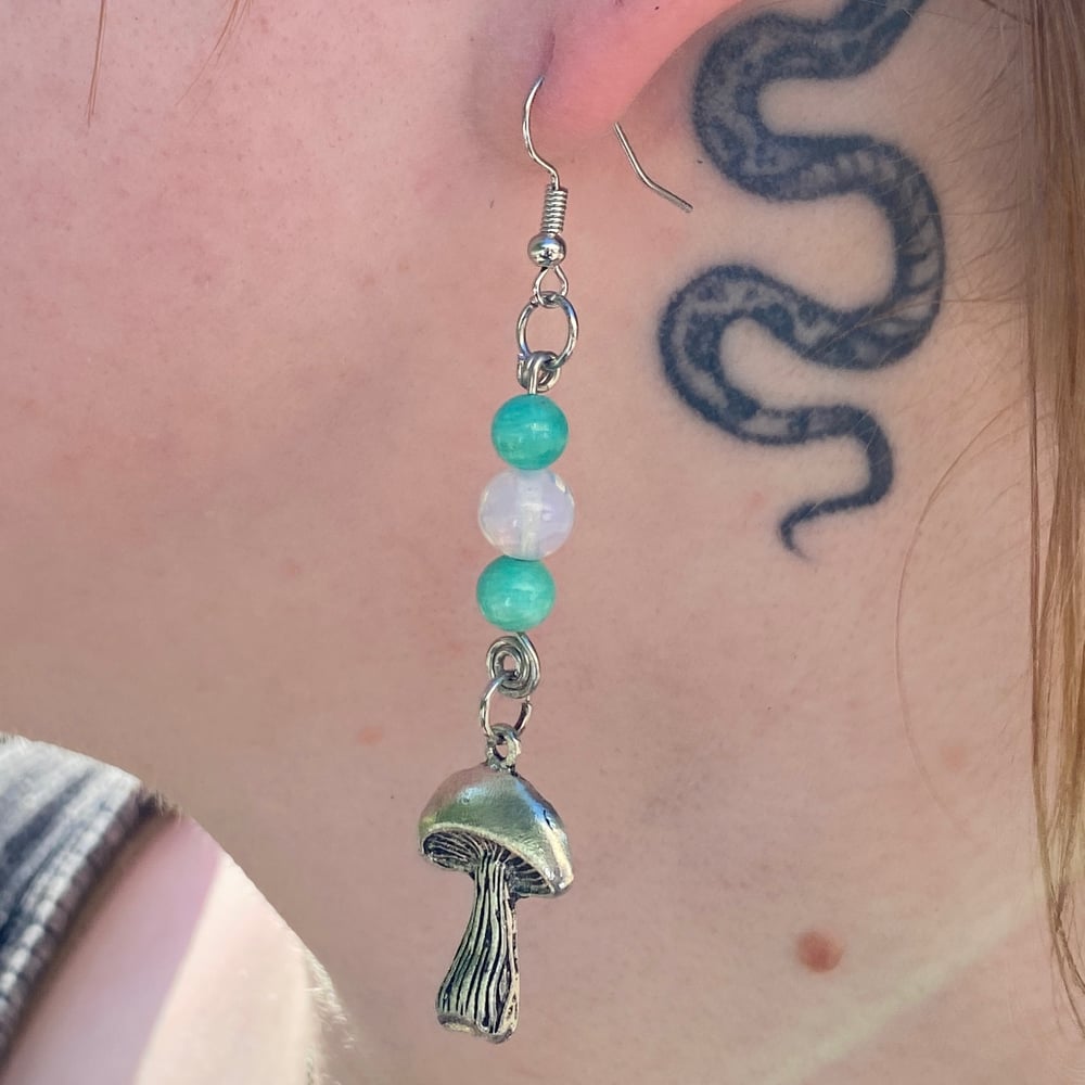 Image of crystal river earrings 