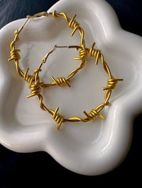 Image 2 of GOLD STAINLESS STEEL BARBED WIRE HOOPS 