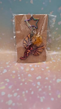 Red dragon d20 keychain 