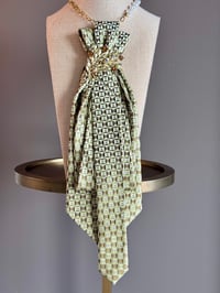 Image 2 of Poet’s Neckline