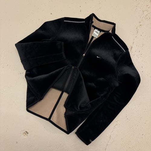 Image of Women’s 2000s Nike Therma-Fit Zip Up Size Large