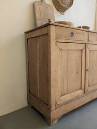 Image 4 of LE BUFFET EN CHÊNE 