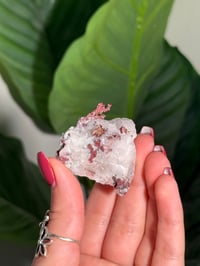 Image 2 of COPPER X MALACHITE STAINED QUARTZ -MOROCCO- Q