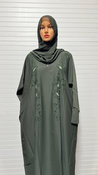 Image 2 of Luxurious Beaded close Abaya Abaya 